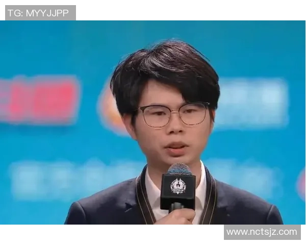 日本足球新星田野崛起 赛场上的快速突破与无畏精神